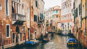 В Амстердам или Венецию – от €101 туда-обратно