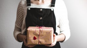 Лайфхак: как выгодно отправить посылку за границу