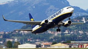 Ryanair потерял €20 миллионов и заявил о реструктуризации