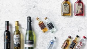 Напитки покрепче: в меню МАУ появились виски, джин и водка