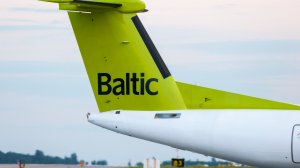 Авиакомпания airBaltic сообщила, когда снова будет летать в Украину