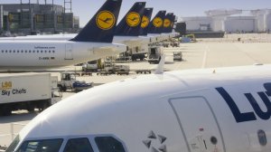 Lufthansa огласила график полетов в Украину