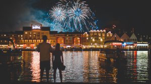 Новый год к нам мчится: как празднуют и что готовят в мире на главный праздник года