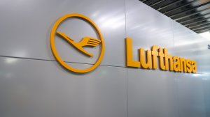 Lufthansa откажется от приветствия «Дамы и господа»