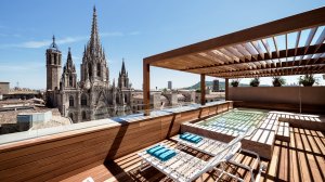 Необычные и дешевые отели Барселоны