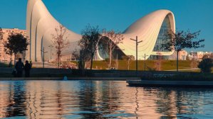 Азербайджан ослабляет карантинные ограничения