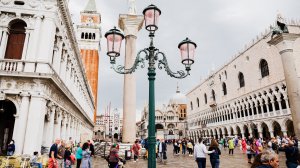 Какая страна мира является наиболее перегруженной туристами?