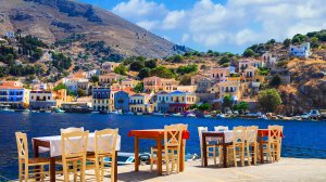 Бархатный сезон: летим из Будапешта в Барселону, Корфу, Абу-Даби от €56