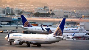 Авиакомпания United Airlines вводит новые правила посадки в самолет