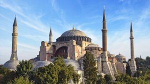Вход в знаменитый собор Стамбула станет платным для иностранных туристов