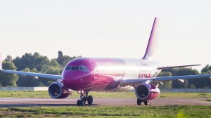 Дешевые перелеты из соседней страны: Wizz Air откроет 7 новых рейсов из Румынии 