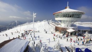 Названы пять оригинальных локаций для незабываемого катания на лыжах этой зимой