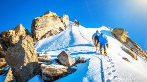 Правительство Непала предлагает новые правила для восхождения на Эверест
