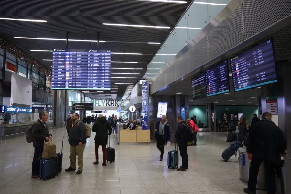 Введены новые правила контроля безопасности в аэропорту Кракова