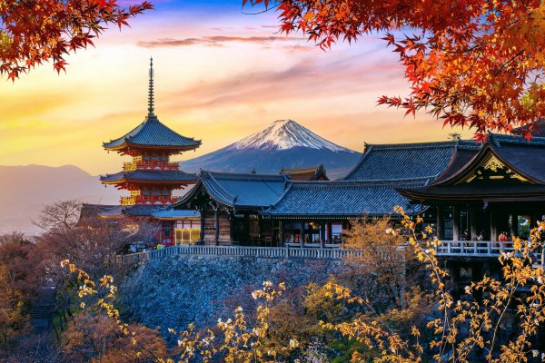 Япония повышает сборы для туристов