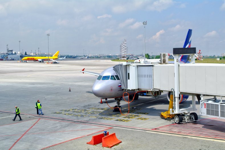 Груз в полете. Аэропорт Враждебна. Sofia Airport.