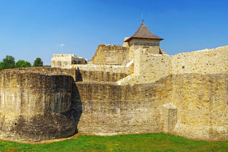 Ruinas medievales de la fortaleza de Suceava
