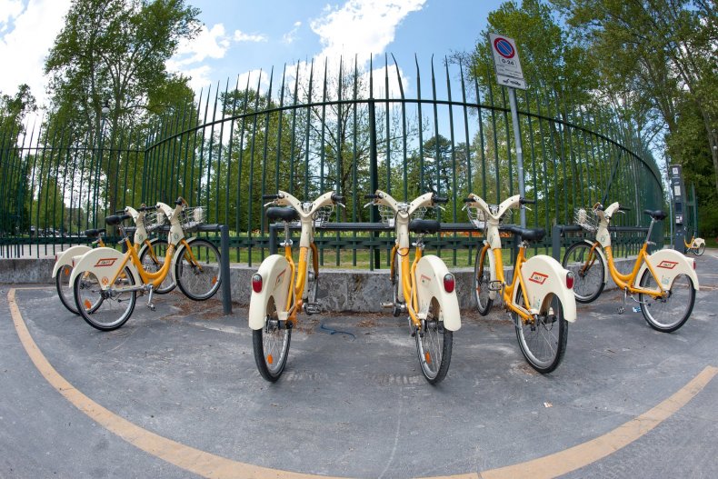 Станция велошеринга в городе